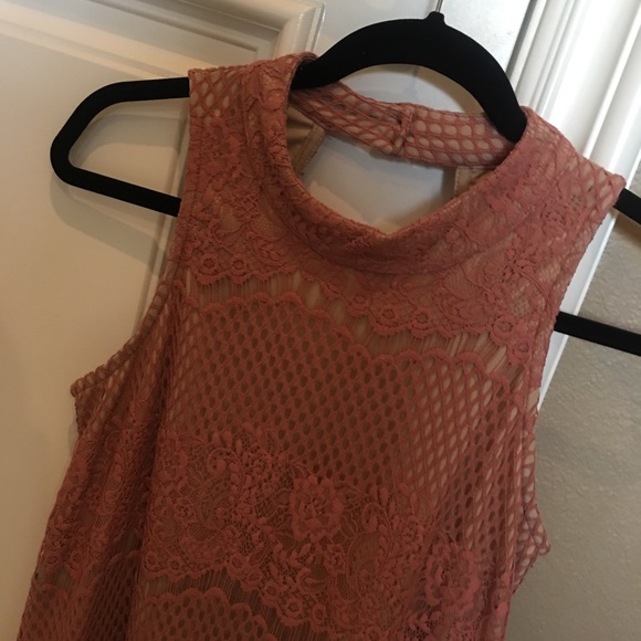 Francesca’s Collections: Pink Lace Halter Dress - Picture 3 of 3